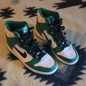Nike Kids Green and White Sneakers